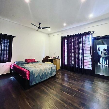 Tranquil Haven Villa Homestay 迈索尔 外观 照片